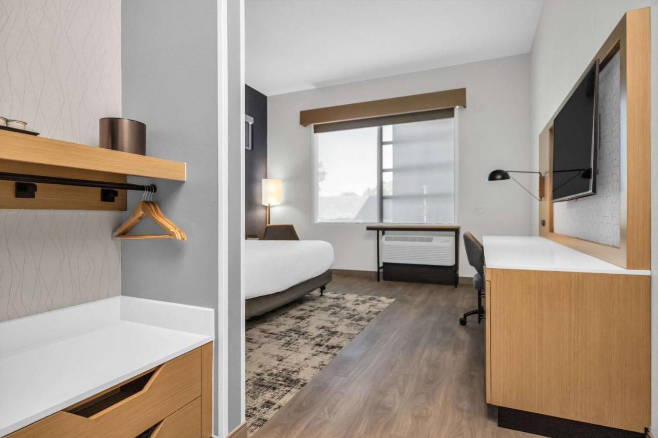La Quinta Inn & Suites By Wyndham San Jose Airport-Downtown Exteriér fotografie