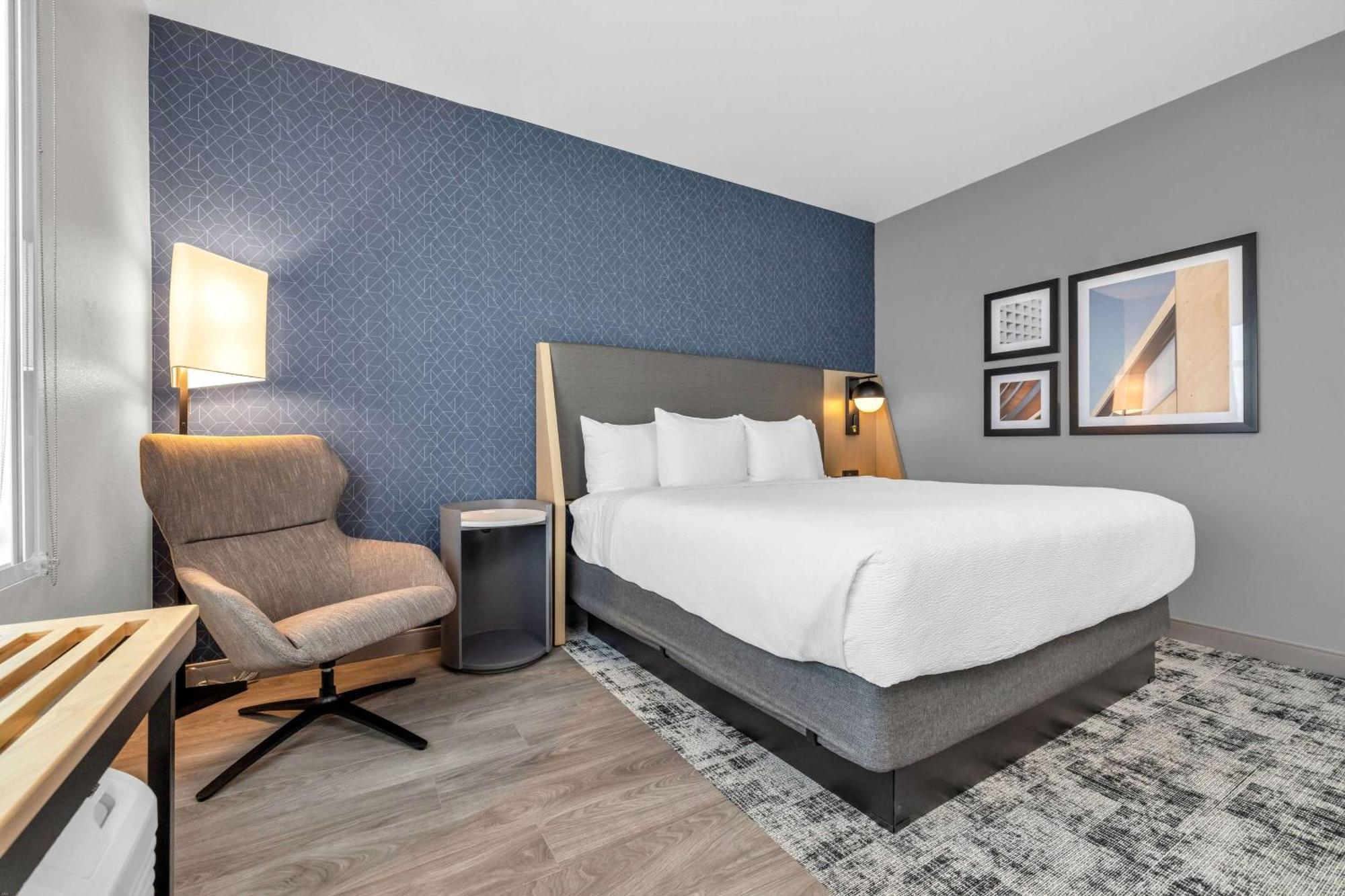 La Quinta Inn & Suites By Wyndham San Jose Airport-Downtown Exteriér fotografie